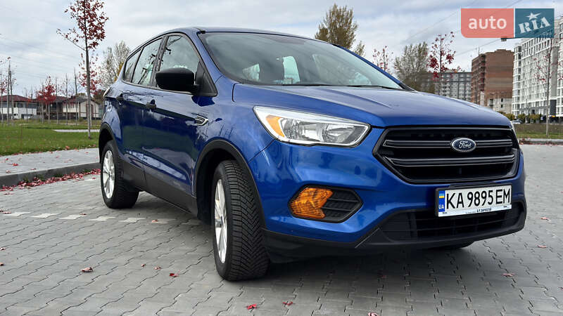 Позашляховик / Кросовер Ford Escape 2017 в Ірпені