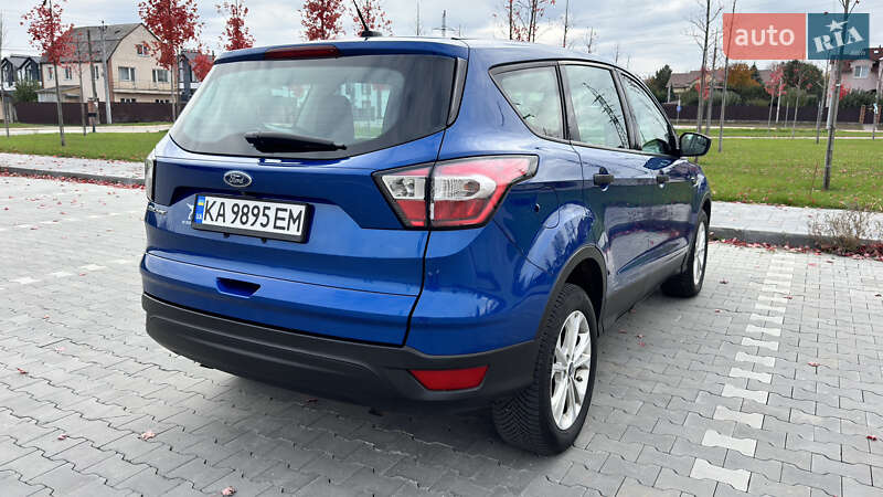 Позашляховик / Кросовер Ford Escape 2017 в Ірпені