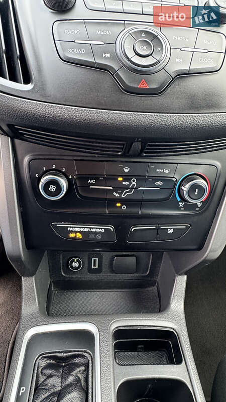 Позашляховик / Кросовер Ford Escape 2017 в Ірпені