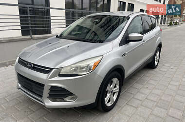 Внедорожник / Кроссовер Ford Escape 2013 в 