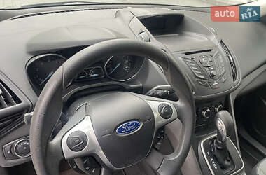 Внедорожник / Кроссовер Ford Escape 2013 в 
