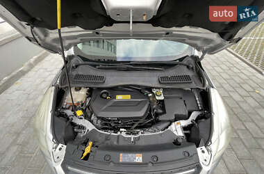 Внедорожник / Кроссовер Ford Escape 2013 в 