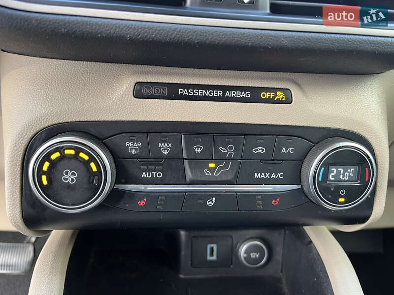 Позашляховик / Кросовер Ford Escape 2019 в Львові