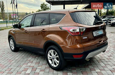 Позашляховик / Кросовер Ford Escape 2017 в  фото 6 Позашляховик / Кросовер Ford Escape 2017 в