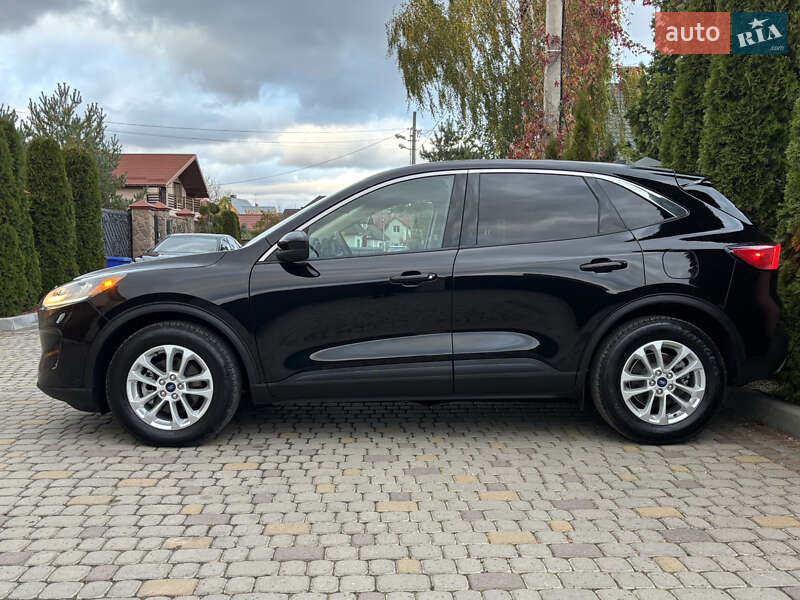Позашляховик / Кросовер Ford Escape 2020 в Львові