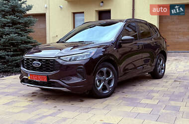 Позашляховик / Кросовер Ford Escape 2023 в 