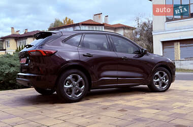Позашляховик / Кросовер Ford Escape 2023 в 