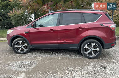 Позашляховик / Кросовер Ford Escape 2016 в  фото 4 Позашляховик / Кросовер Ford Escape 2016 в