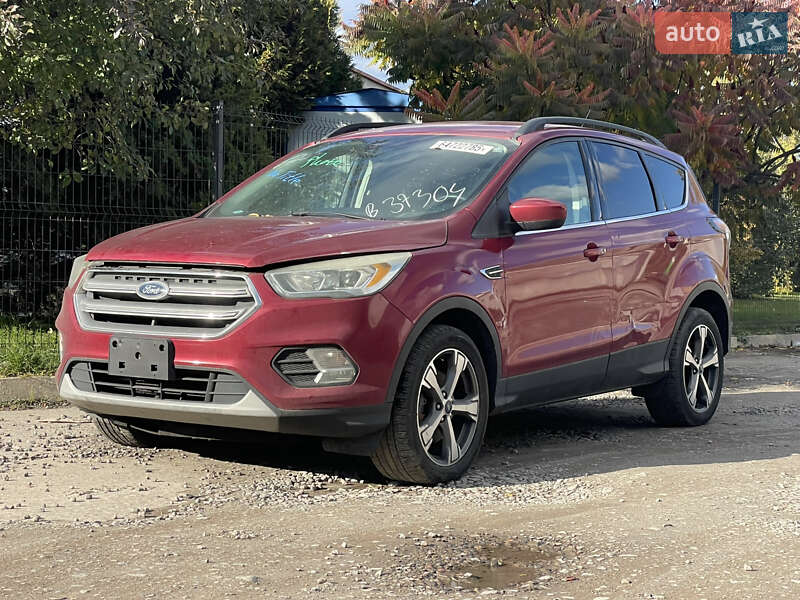 Позашляховик / Кросовер Ford Escape 2016 в Львові