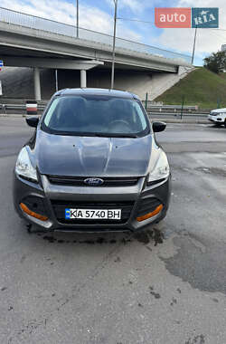 Внедорожник / Кроссовер Ford Escape 2015 в 