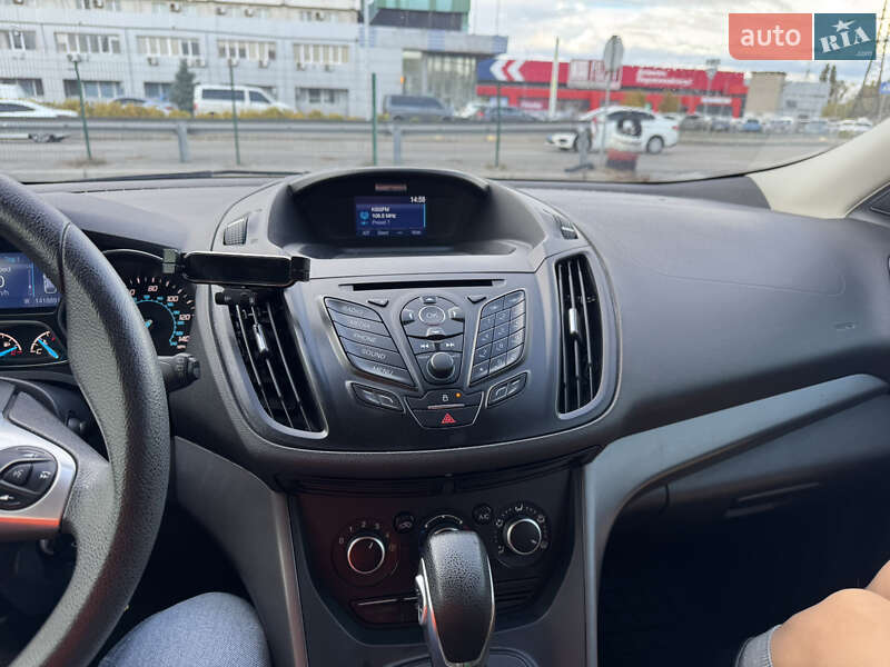 Позашляховик / Кросовер Ford Escape 2015 в Києві фото 12 Позашляховик / Кросовер Ford Escape 2015 в Києві