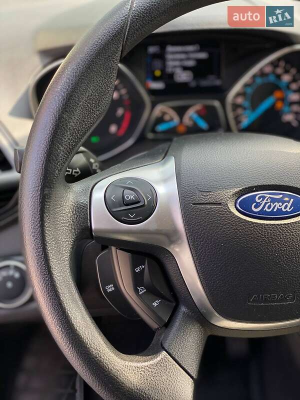 Позашляховик / Кросовер Ford Escape 2015 в Києві