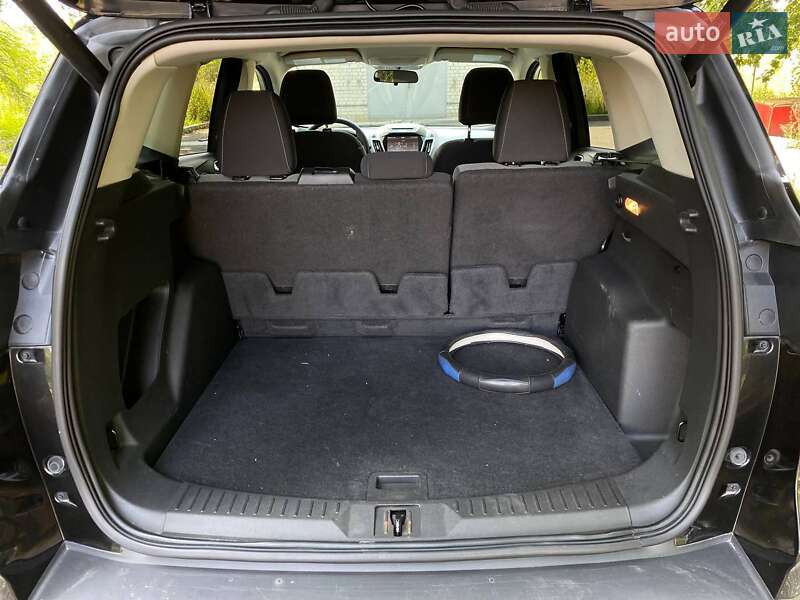 Позашляховик / Кросовер Ford Escape 2015 в Києві