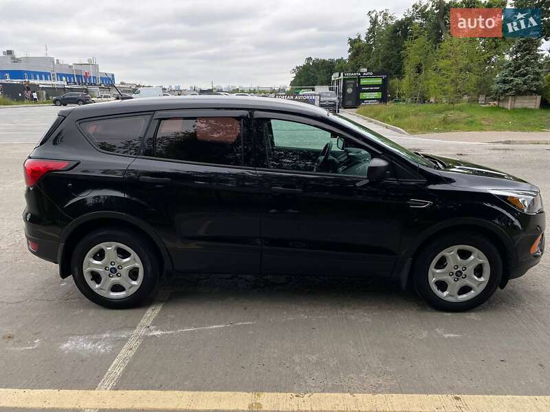 Позашляховик / Кросовер Ford Escape 2019 в Києві