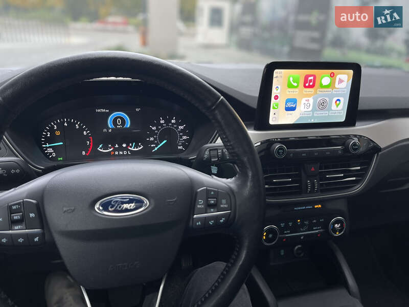 Внедорожник / Кроссовер Ford Escape 2019 в Киеве