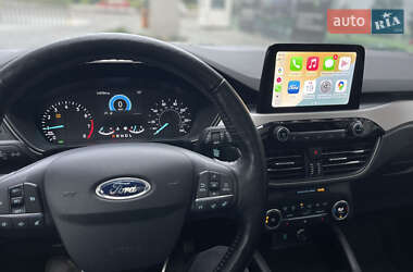 Внедорожник / Кроссовер Ford Escape 2019 в 
