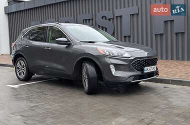 Внедорожник / Кроссовер Ford Escape 2020 в 
