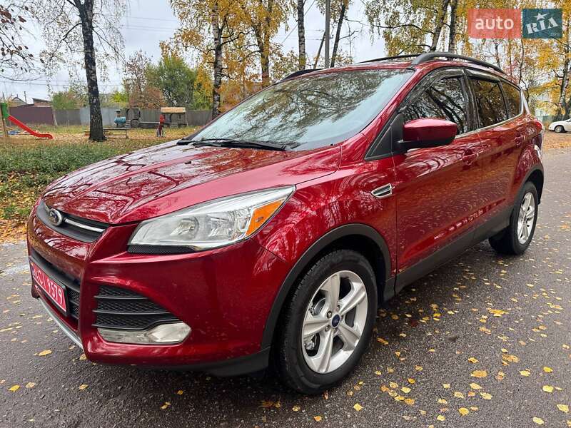 Внедорожник / Кроссовер Ford Escape 2015 в Ахтырке