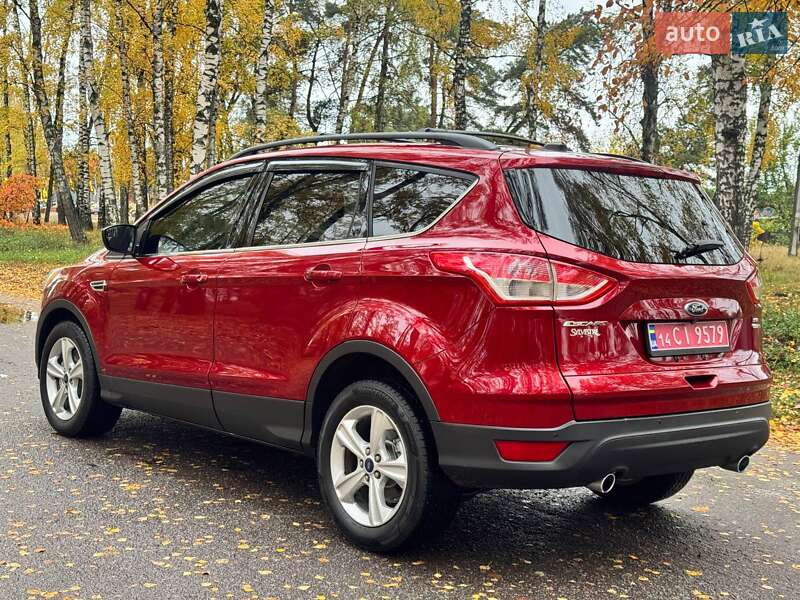 Внедорожник / Кроссовер Ford Escape 2015 в Ахтырке
