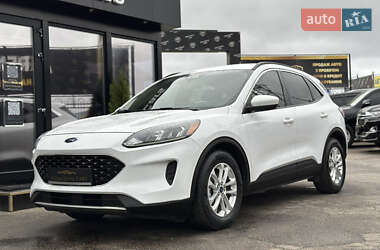 Внедорожник / Кроссовер Ford Escape 2020 в 