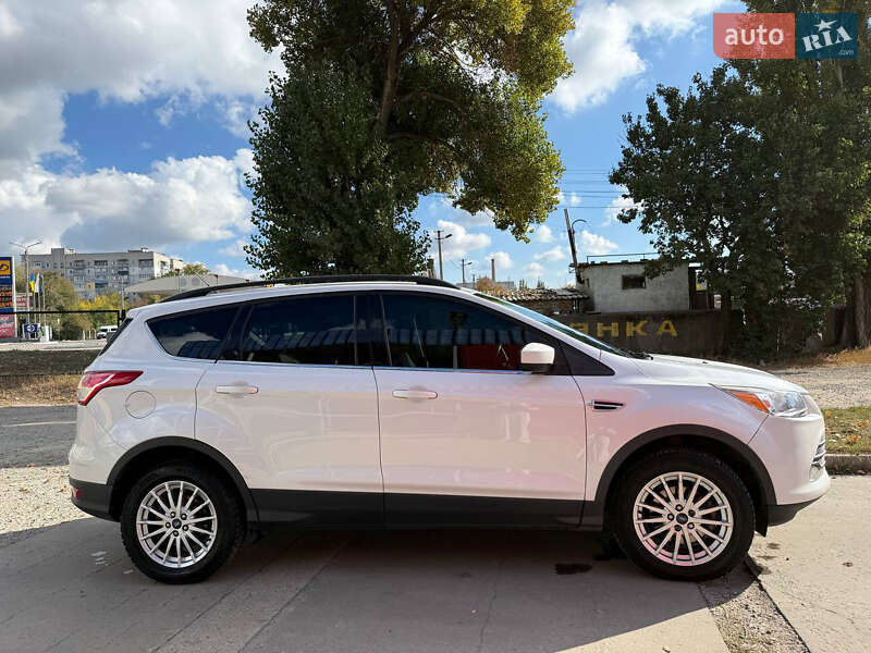 Позашляховик / Кросовер Ford Escape 2015 в Новомосковську фото 4 Позашляховик / Кросовер Ford Escape 2015 в Новомосковську
