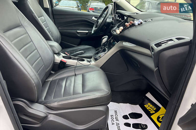 Внедорожник / Кроссовер Ford Escape 2013 в Ивано-Франковске