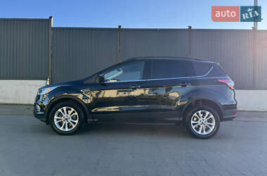 Позашляховик / Кросовер Ford Escape 2017 в  фото 8 Позашляховик / Кросовер Ford Escape 2017 в