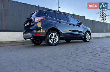 Позашляховик / Кросовер Ford Escape 2017 в  фото 30 Позашляховик / Кросовер Ford Escape 2017 в