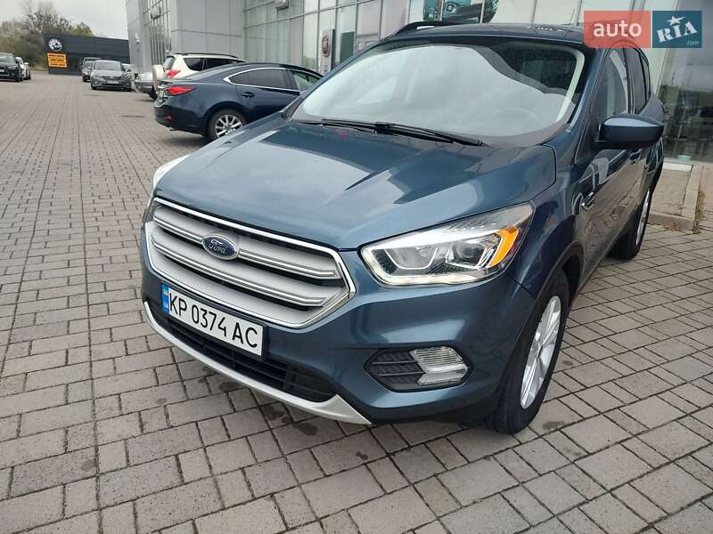 Внедорожник / Кроссовер Ford Escape 2018 в Запорожье