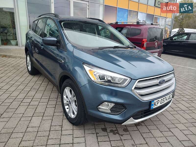 Внедорожник / Кроссовер Ford Escape 2018 в Запорожье