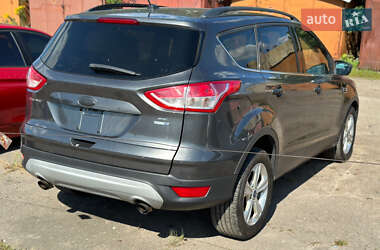 Внедорожник / Кроссовер Ford Escape 2015 в 