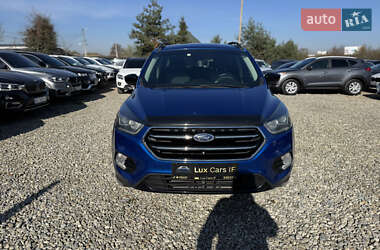 Внедорожник / Кроссовер Ford Escape 2016 в 