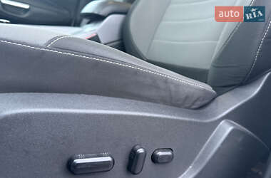 Внедорожник / Кроссовер Ford Escape 2013 в 