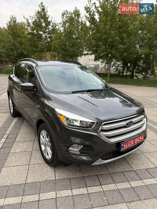 Внедорожник / Кроссовер Ford Escape 2018 в Днепре