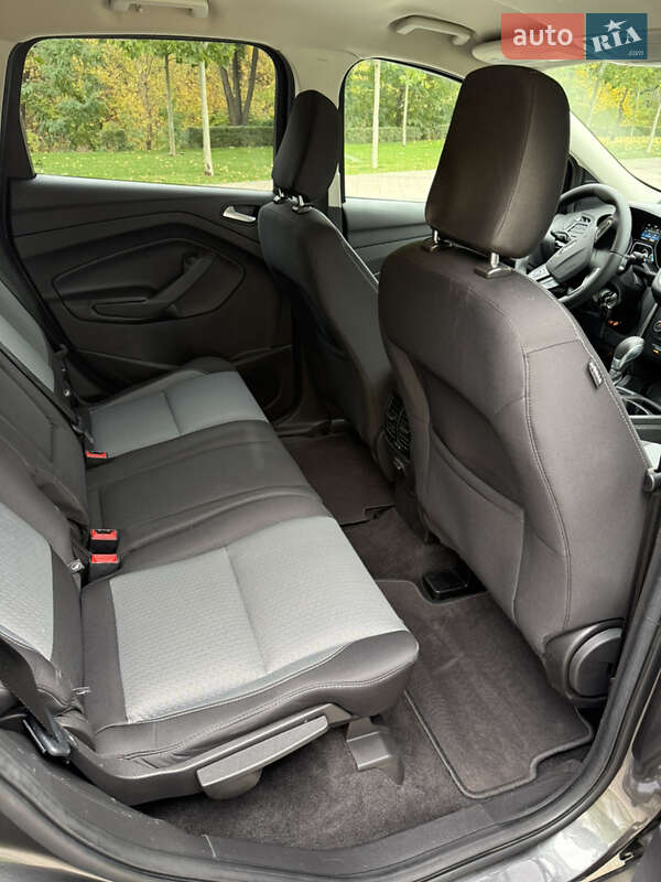 Внедорожник / Кроссовер Ford Escape 2018 в Днепре