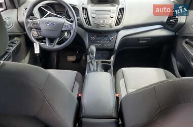 Позашляховик / Кросовер Ford Escape 2018 в  фото 5 Позашляховик / Кросовер Ford Escape 2018 в