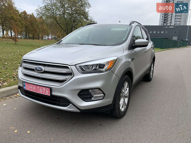 Внедорожник / Кроссовер Ford Escape 2018 в Киеве
