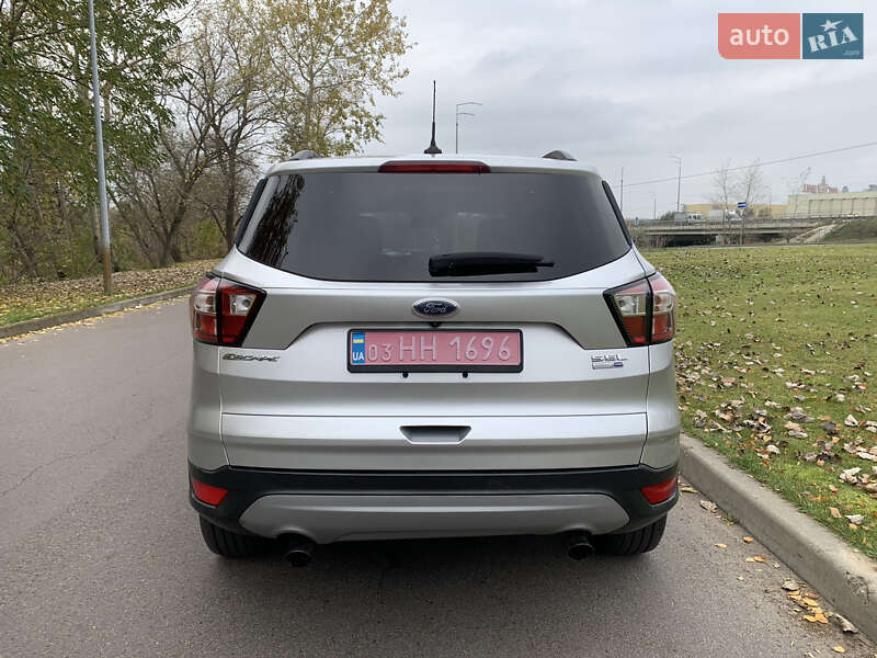 Внедорожник / Кроссовер Ford Escape 2018 в Киеве