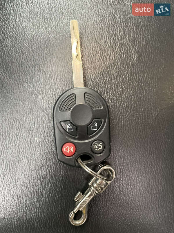 Внедорожник / Кроссовер Ford Escape 2018 в Ивано-Франковске