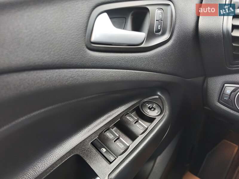 Позашляховик / Кросовер Ford Escape 2019 в Стрию фото 23 Позашляховик / Кросовер Ford Escape 2019 в Стрию