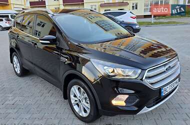 Внедорожник / Кроссовер Ford Escape 2017 в 