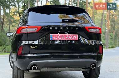 Внедорожник / Кроссовер Ford Escape 2023 в 