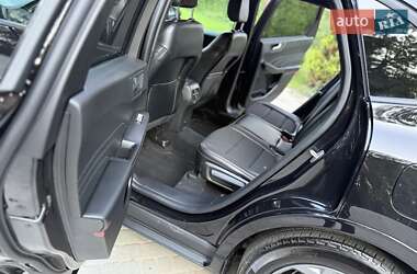 Внедорожник / Кроссовер Ford Escape 2023 в 