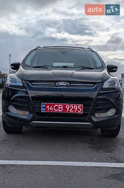 Внедорожник / Кроссовер Ford Escape 2013 в 