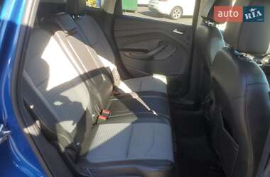 Внедорожник / Кроссовер Ford Escape 2017 в  фото 3 Внедорожник / Кроссовер Ford Escape 2017 в