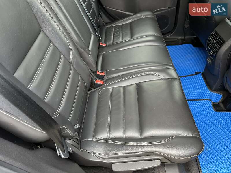 Внедорожник / Кроссовер Ford Escape 2017 в Киеве