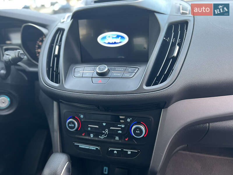 Внедорожник / Кроссовер Ford Escape 2018 в Днепре фото 17 Внедорожник / Кроссовер Ford Escape 2018 в Днепре