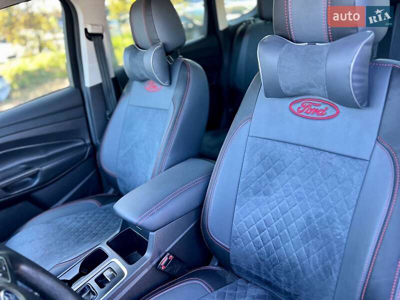 Позашляховик / Кросовер Ford Escape 2018 в Кам'янці фото 30 Позашляховик / Кросовер Ford Escape 2018 в Кам'янці