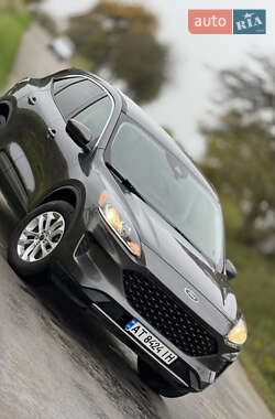 Позашляховик / Кросовер Ford Escape 2019 в  фото 35 Позашляховик / Кросовер Ford Escape 2019 в