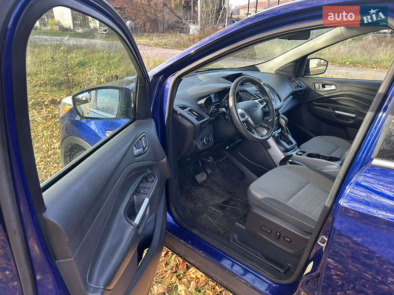 Позашляховик / Кросовер Ford Escape 2014 в Луцьку